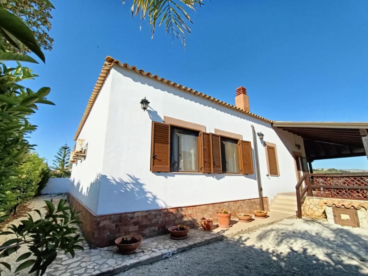 Villamare Iris San Leone Kültér fotó